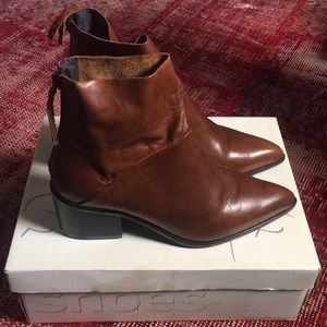 Topshop booties . New ! 8.5